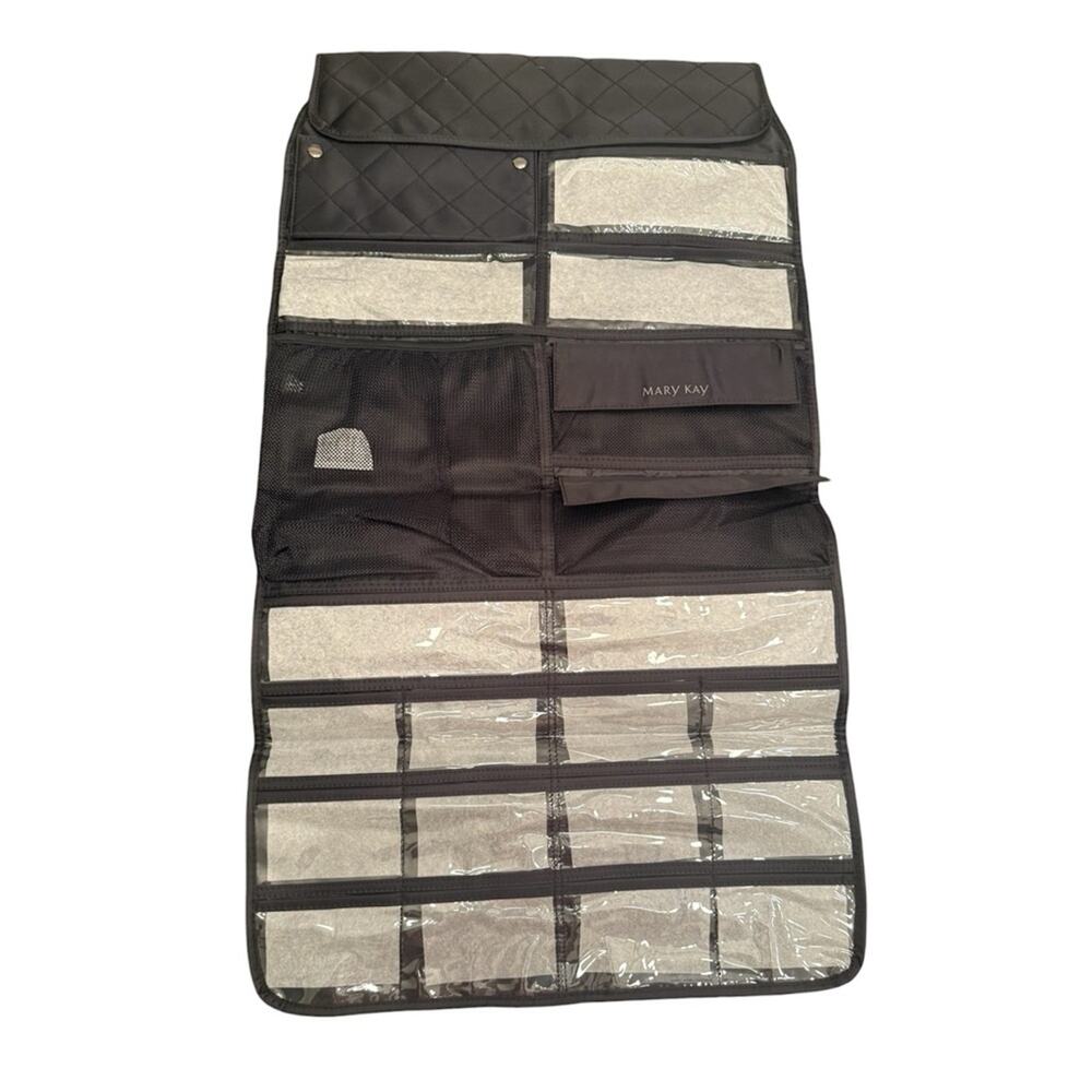 NEW Mary Kay Hanging Display Case Makeup or Jewelry Black Quilted Bag